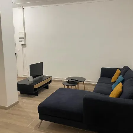 Juste A Cote De La Gare De Apartmán Nîmes