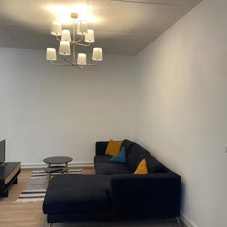 Juste A Cote De La Gare De Apartmán *